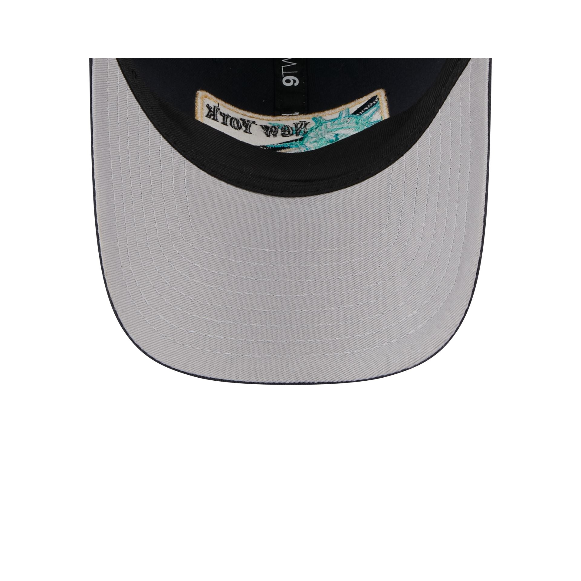 New York Yankees State Souvenir 9TWENTY Trucker Hat - Image 7