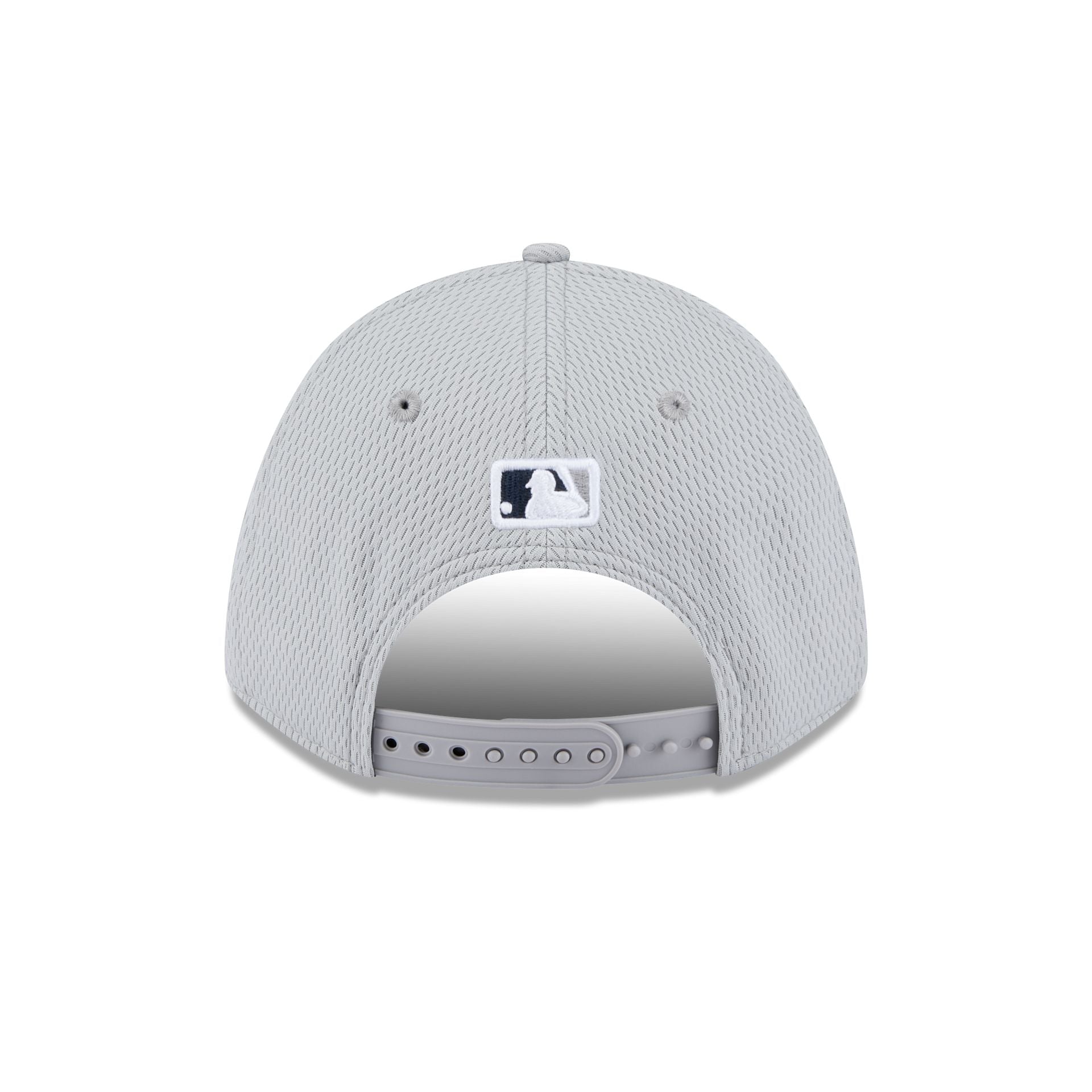 New York Yankees 2025 Clubhouse Gray Kids 9FORTY M-Crown Snapback Hat - Image 6