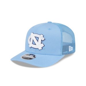 North Carolina Tar Heels Simple 9SEVENTY Trucker Hat