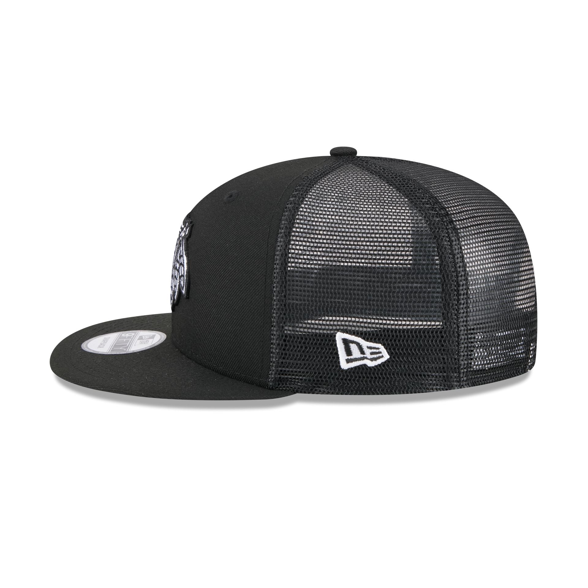 Chicago Blackhawks Black 9FIFTY Trucker Hat - Image 4