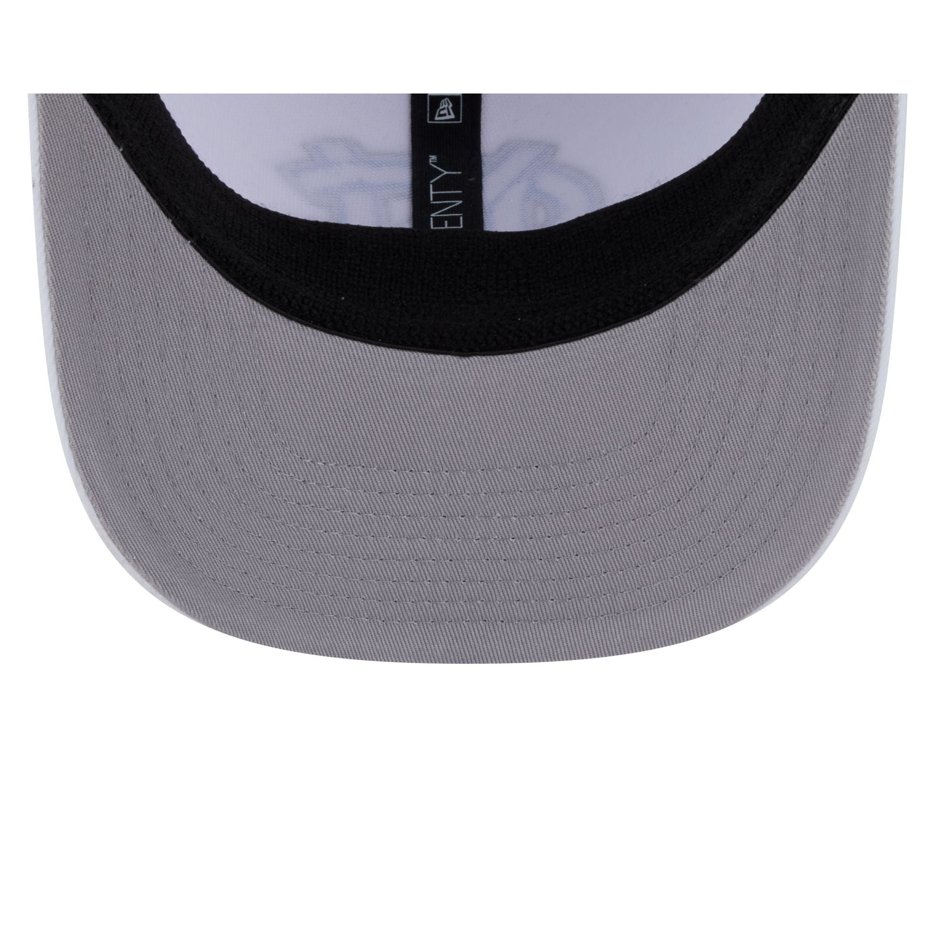 North Carolina Tar Heels Optic White Performance 9SEVENTY Stretch-Snap Hat - Image 7