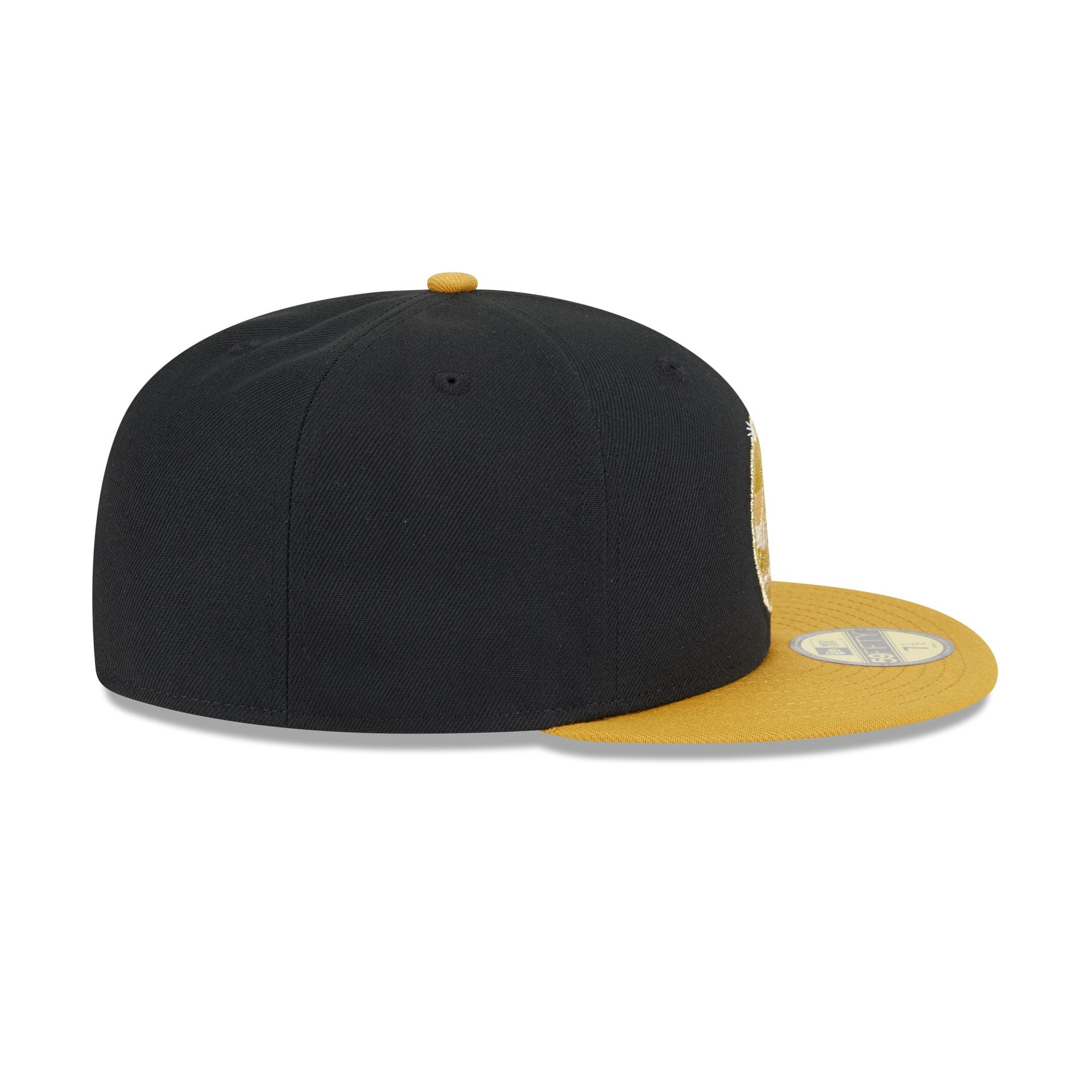 Golden State Warriors Metallic Gold Logo 59FIFTY Fitted Hat - Image 5