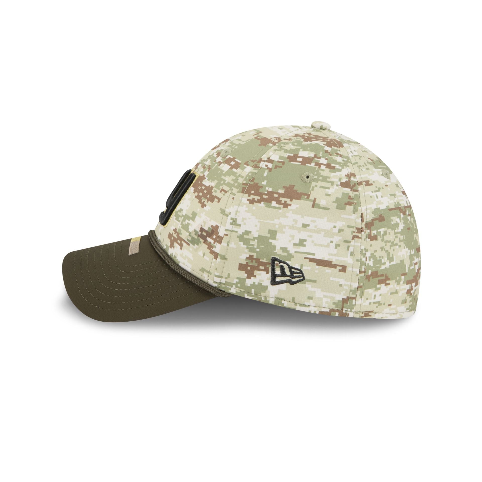 New York Giants 2025 Salute to Service Digi Camo 39THIRTY Stretch Fit Hat - Image 5