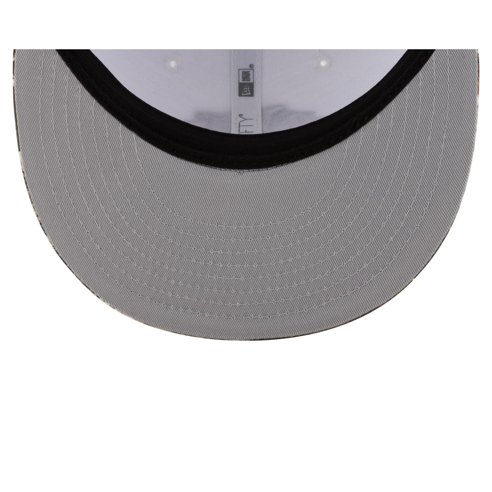 Chicago Blackhawks Realtree Visor 59FIFTY Fitted Hat - Image 7